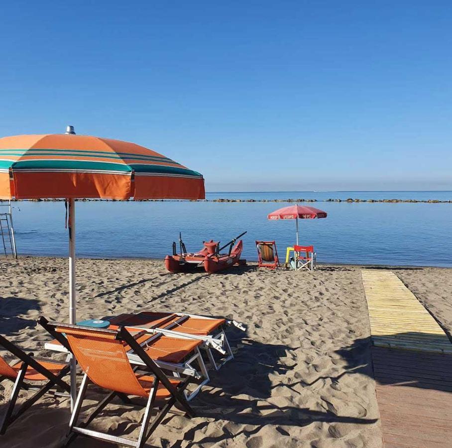Camping Parco Vacanza Partaccia 2 Marina di Massa Eksteriør bilde